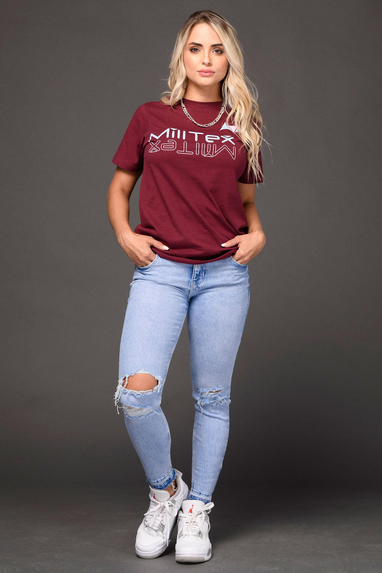 200 – ADULT UNISEX LIGHT WEIGHT FASHION TEE