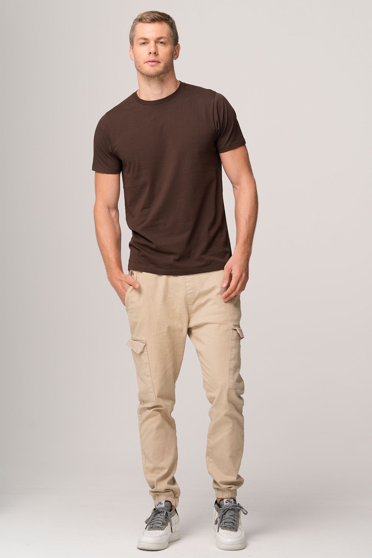 300 – ADULT UNISEX LIGHT WEIGHT PREMIUM TEE