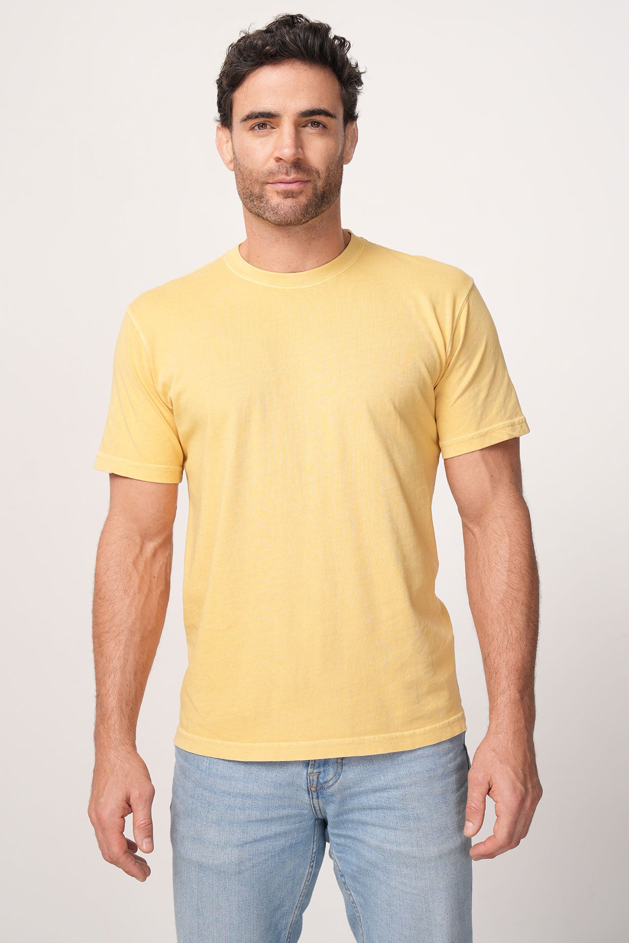 400 – ADULT UNISEX MID WEIGHT PIGMENT DYED TEE