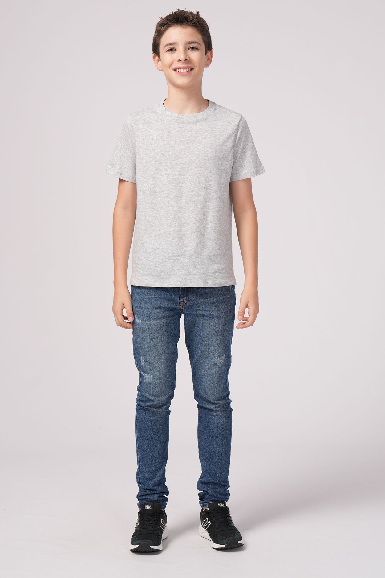 500 – YOUTH UNISEX LIGHT WEIGHT DELUXE TEE