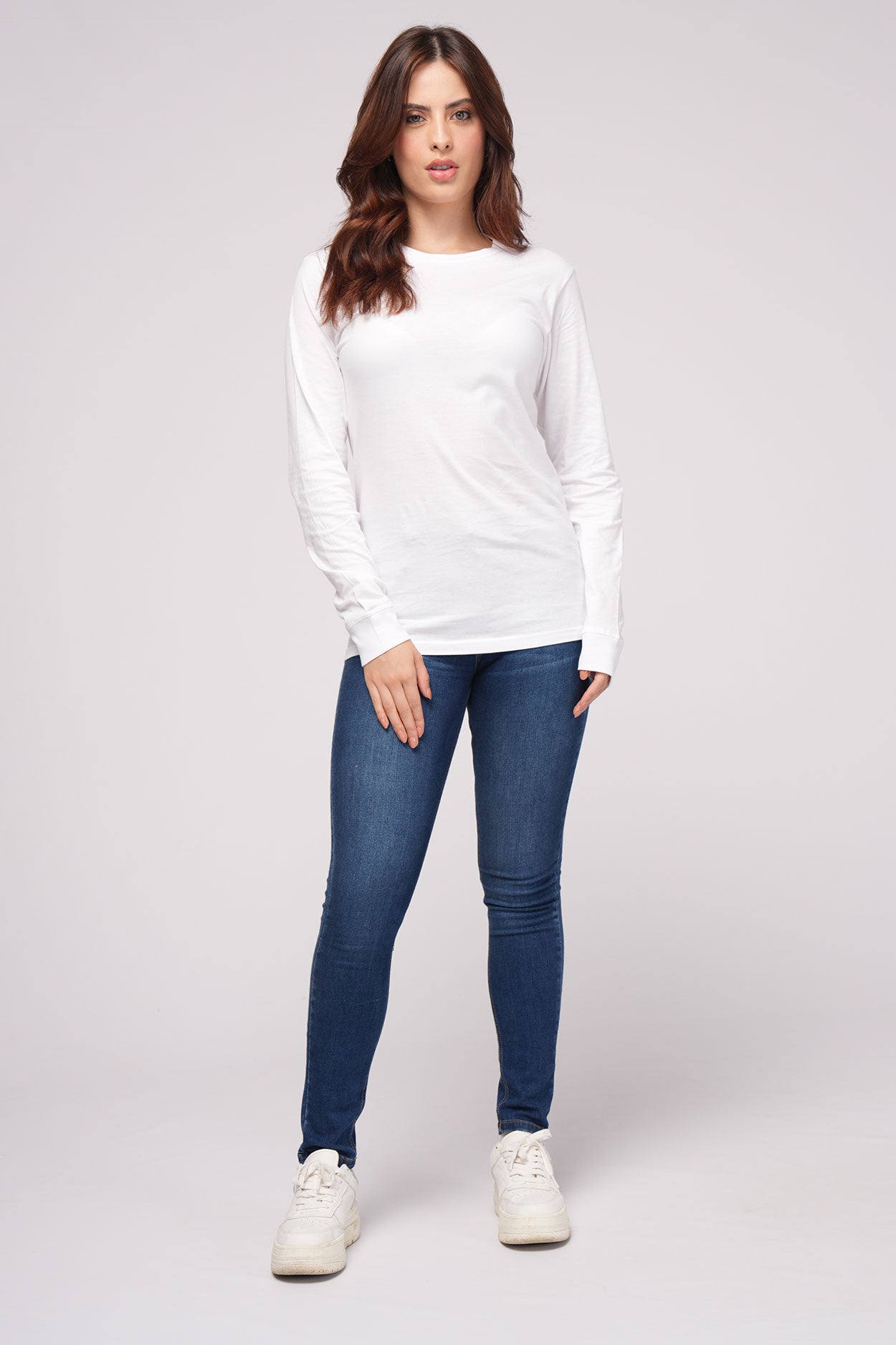 901 – ADULT UNISEX LIGHT WEIGHT L/S DELUXE TEE